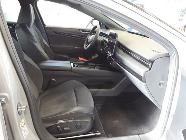 Volkswagen ID.7 Pro - erst 150 KM! Interieurpaket Exterieurpaket Wärmepumpe