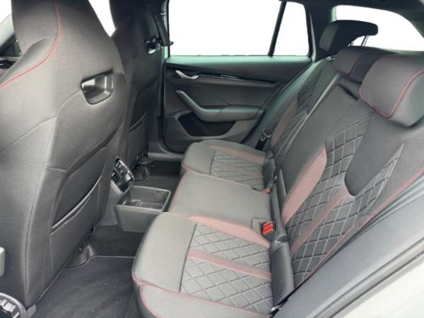 Skoda Octavia Combi RS 2,0 TSI DSG MATRIX NAVI HUD AHK CANTON UVM