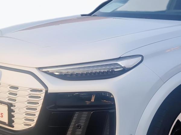 Audi SQ6 e-tron NP:111tEUR! B&O.WÄRMEPUMPE.PANO.MATRIX.LEDER