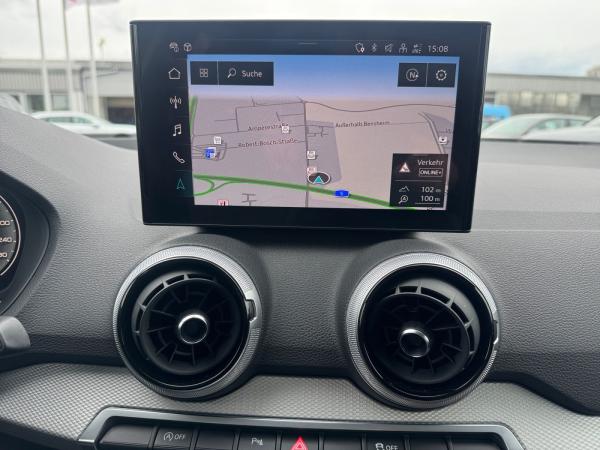 Audi Q2 S line 30 TFSI Matrix LED SHZ AHK Navi+ sound