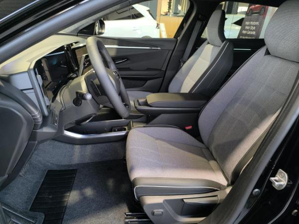 Mitsubishi Eclipse Cross (YKEB8)