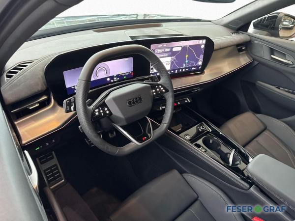 Audi Q3 Spb TFSI S tr. *Tech Plus*Pano*S line*