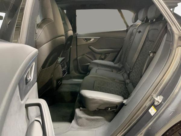 Audi RS Q8 SUV performance tiptronic 360 4xSHZ