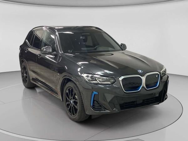 BMW iX3 Sofort verfügbar*Haustürlieferung*Driving Assistant Prof*Panorama Schiebedach*Komfortzugang*Anhänger