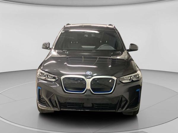BMW iX3 Sofort verfügbar*Haustürlieferung*Driving Assistant Prof*Panorama Schiebedach*Komfortzugang*Anhänger