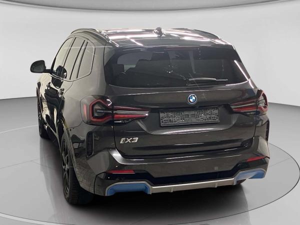 BMW iX3 Sofort verfügbar*Haustürlieferung*Driving Assistant Prof*Panorama Schiebedach*Komfortzugang*Anhänger