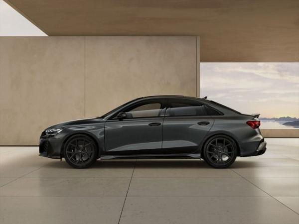 Audi RS3 Limousine S tronic