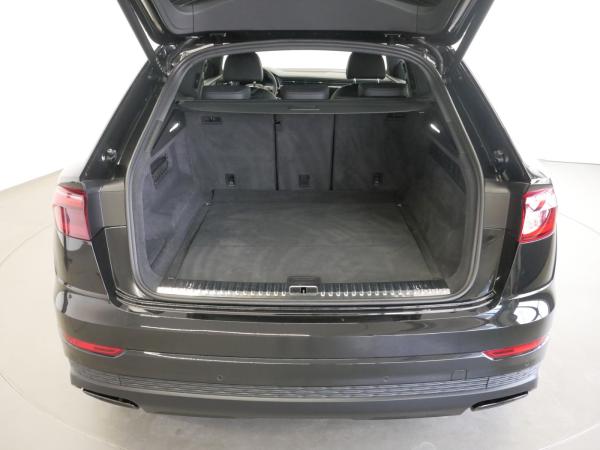 Audi Q8 50 TDI quattro MATRIX AHK PANO HEAD-UP