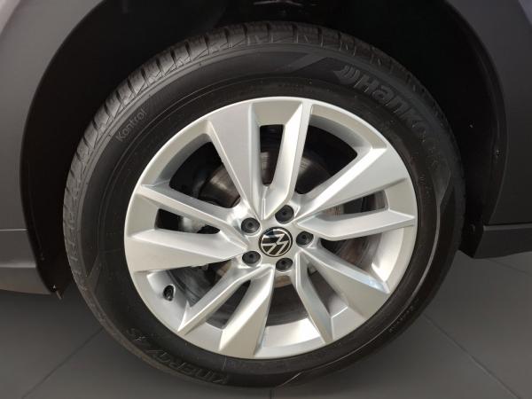 Volkswagen Taigo 1.0 TSI Life Navi SHZ CarPlay Einparkhilfe