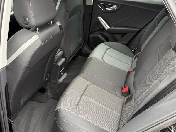 Audi Q2 advanced 30 TDI Navi Sitzheizung Matrix-LED