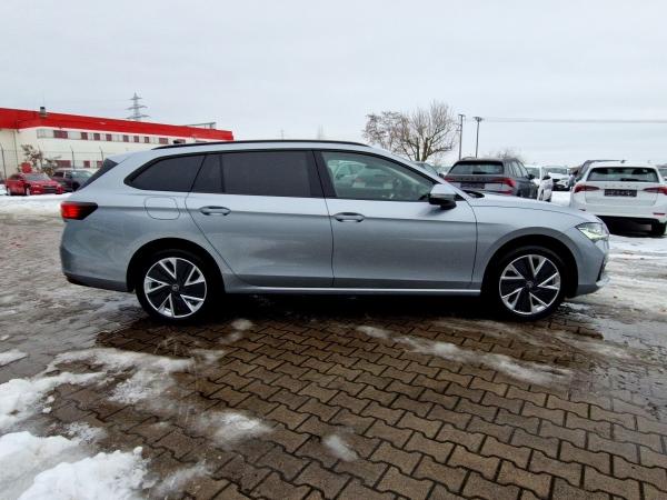 Skoda Superb Combi 2.0 TDI Selection DSG Matrix AHK Na