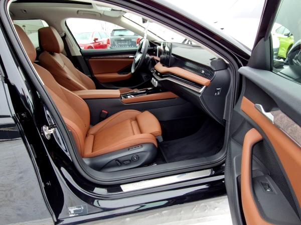 Skoda Superb Combi 1.5 TSi iV L&K DSG Matrix AHK Navi