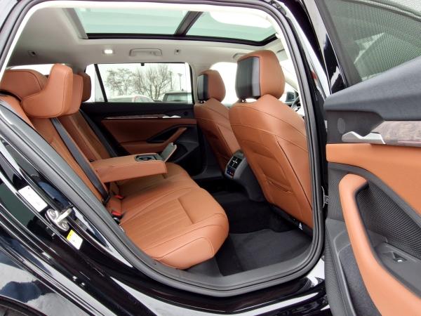 Skoda Superb Combi 1.5 TSi iV L&K DSG Matrix AHK Navi