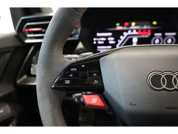 Audi RS3 Limousine TFSI quattro