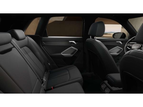 Audi Q3 35 TFSI S line VCP/AHK/Pano/NAV/SH
