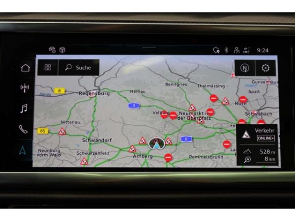 Audi Q3 35 TFSI S line VCP/AHK/Pano/NAV/SH