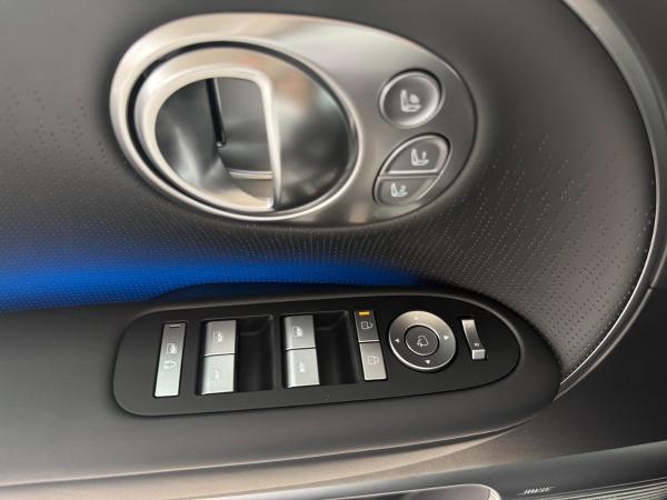 Hyundai IONIQ 9 UNIQ 4WD 7-Sitzer*NAVI*HuD*RFK*Leder