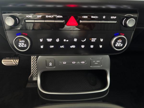 Hyundai IONIQ 9 UNIQ 4WD 7-Sitzer*NAVI*HuD*RFK*Leder