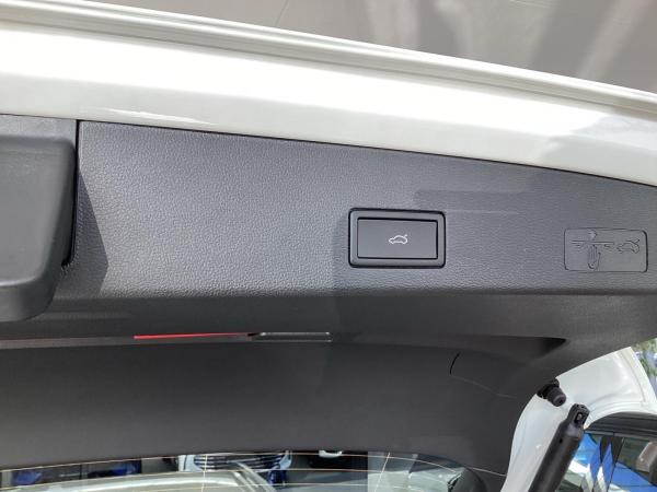 Volkswagen Golf Variant R-Line *SOFORT VERFÜGBAR!* 1,5 l TSI OPF 110 kW (150 PS) 6-Gang