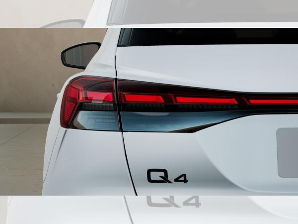 Audi Q4 e-tron 45 e-tron Panorama Matrix LED SONOS LM