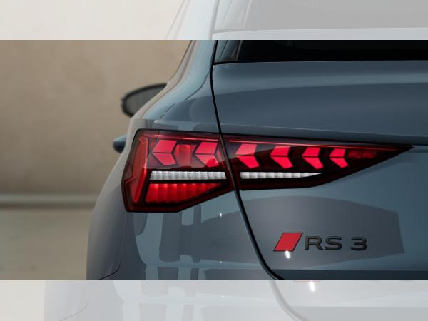Audi RS3 Sportback quattro Pano HuD Matrix LED