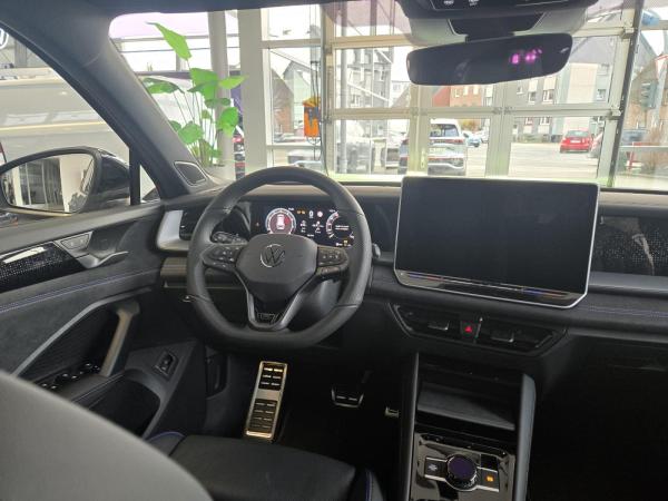 Volkswagen Tayron R-Line "Black Style" //SOFORT VERF.// 7-Sitzer, Standheizung, HUD, LED usw.