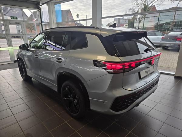 Volkswagen Tayron R-Line "Black Style" //SOFORT VERF.// 7-Sitzer, Standheizung, HUD, LED usw.