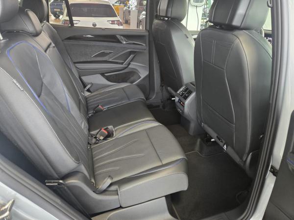 Volkswagen Tayron R-Line "Black Style" //SOFORT VERF.// 7-Sitzer, Standheizung, HUD usw.