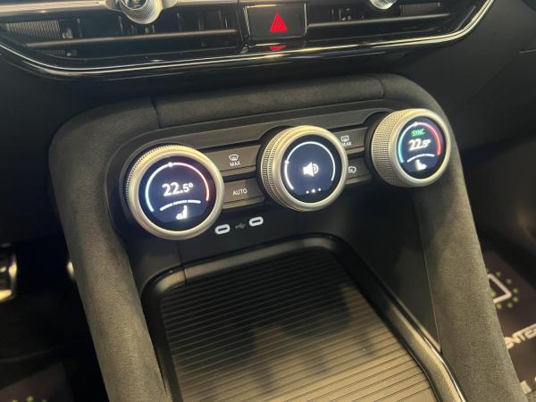 Skoda Kodiaq Sportline Plug-In 0,5% Alle-Pakete|AHK|20" Voll-Ausstattung!