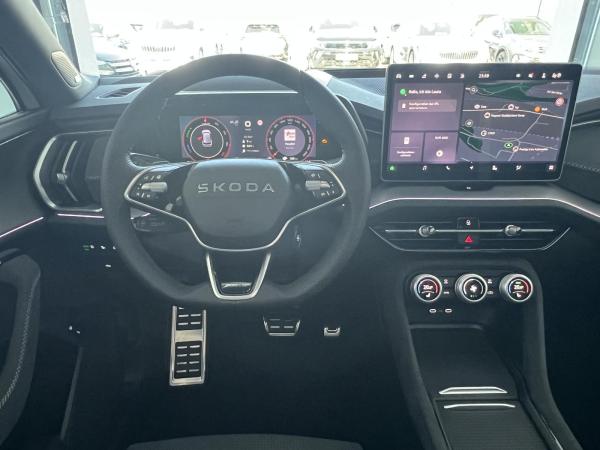 Skoda Kodiaq Sportline Plug-In 0,5% Alle-Pakete|AHK|20" Voll-Ausstattung!