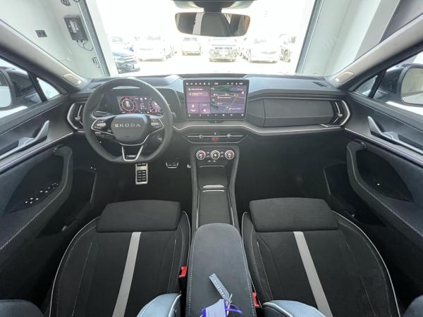 Skoda Kodiaq Sportline Plug-In 0,5% Alle-Pakete|AHK|20" Voll-Ausstattung!