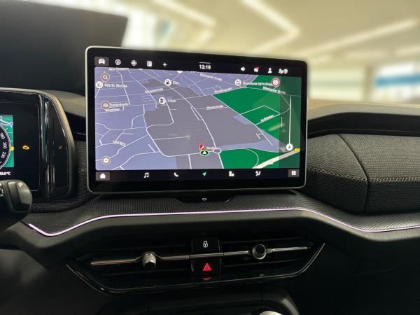 Skoda Kodiaq SELECTION 2.0 TDI DSG 4x4 +CANTON+AHK+MATRIX+RKAM+APP+ACC