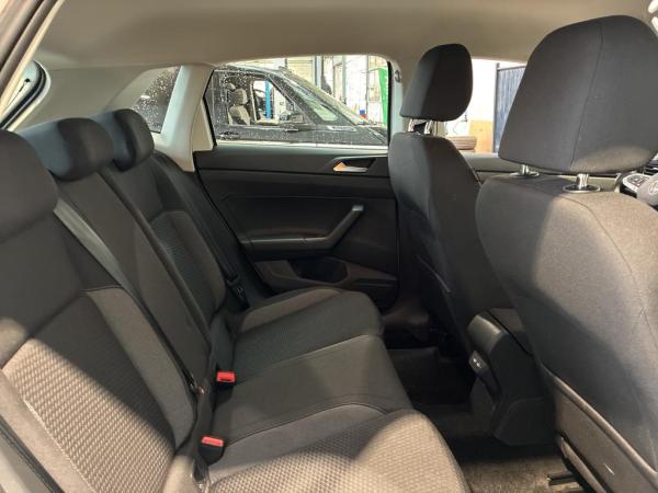Volkswagen Polo 1.0 LIFE (80 PS) /LED/KLIMA/PDC/ASSISTENZ/DAB UVM.
