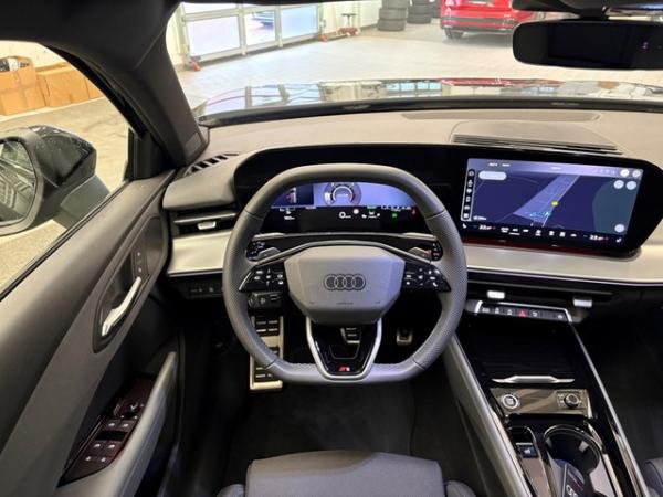 Audi Q3 SUV TDI S tronic