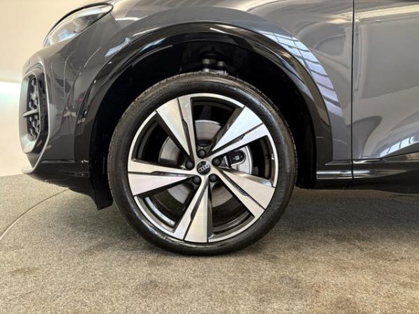 Audi Q5 S line TDI quattro S tronic