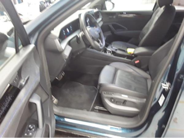 Volkswagen Tayron R-Line 2.0TDI DSG 4M +7-SITZE+AHK+360°+PANO+