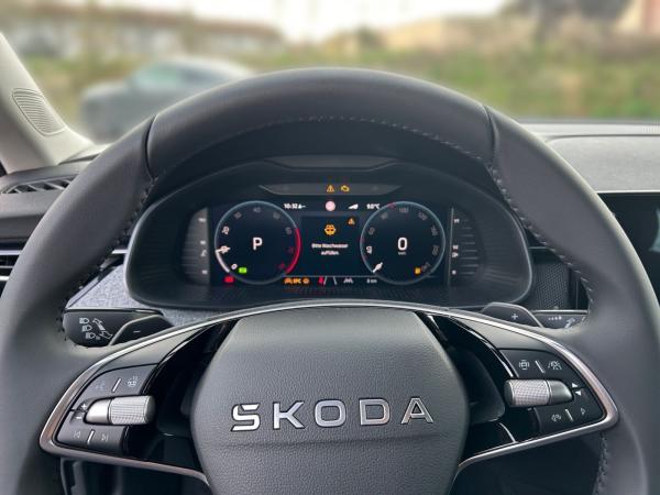 Skoda Kamiq Balance 1,0 TSI DSG ACC SHZ PDC AHK *SONDERAKTION*