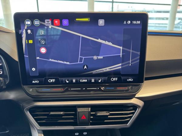 Seat Leon Sportstourer FR 1.5 TSI DSG Navi,LED,Full Link,Einparkhilfe,Kamera