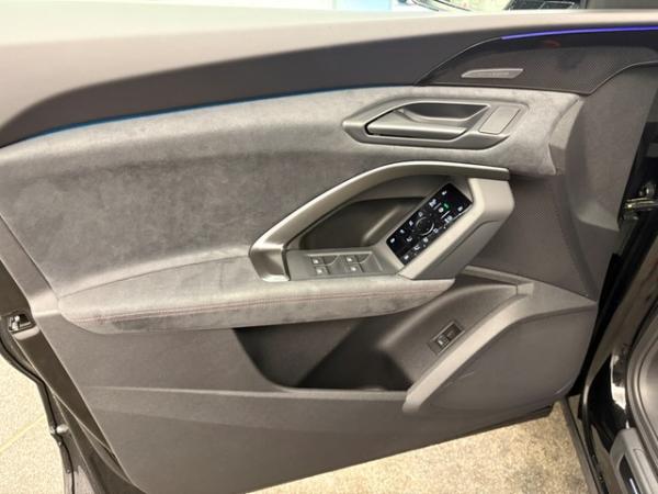 Audi Q5 SUV TDI quattro S tronic