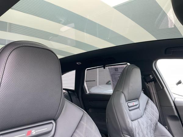 Audi A6 Avant edition one e-hybrid qu. S tr. Luft HUD