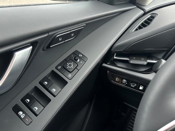 Kia Niro 1.6 GDI Plug-in Hybrid Spirit