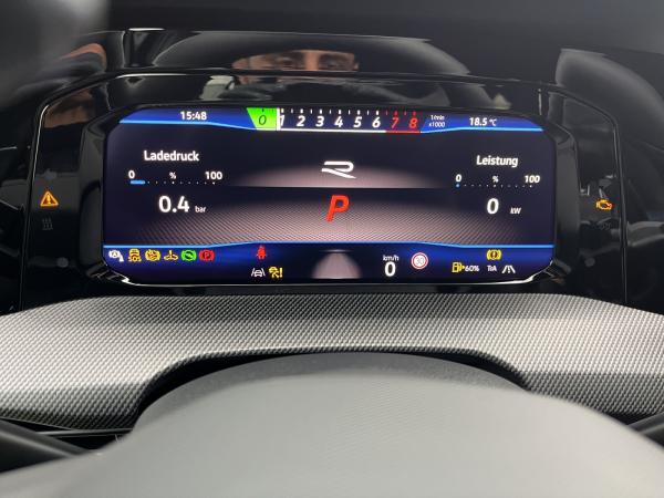 Volkswagen Golf Variant R 2,0 TSI 4Motion 333PS NAVI, AHK, LED, H&K