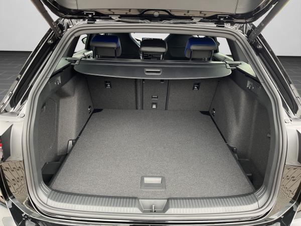 Volkswagen Golf Variant R 2,0 TSI 4Motion 333PS NAVI, AHK, LED, H&K