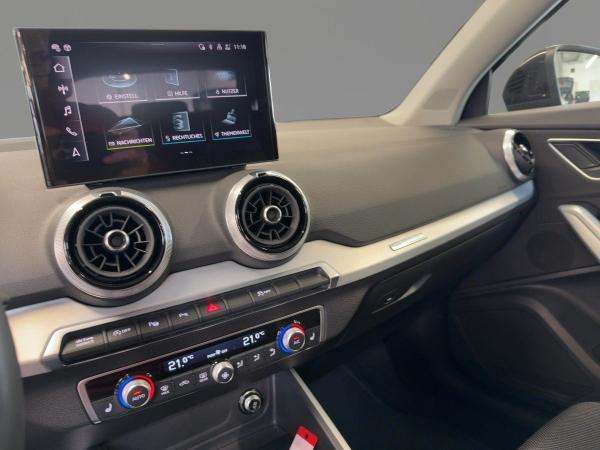 Audi Q2 S line 35 TDI Kamera Navi virtual LED