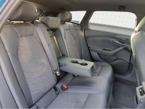 Audi A6 e-tron A6 Avant e-tron qu. S line Air*Pano*ACC*360°*B&O Audi A6 e-tron A6 Avant e-tron qu. S line Air*Pano*ACC*360°*B&O