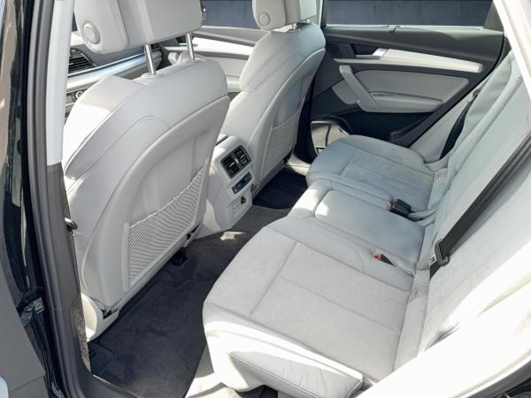 Audi Q5 50 TFSI e S line business qu S tr HUD Matrix