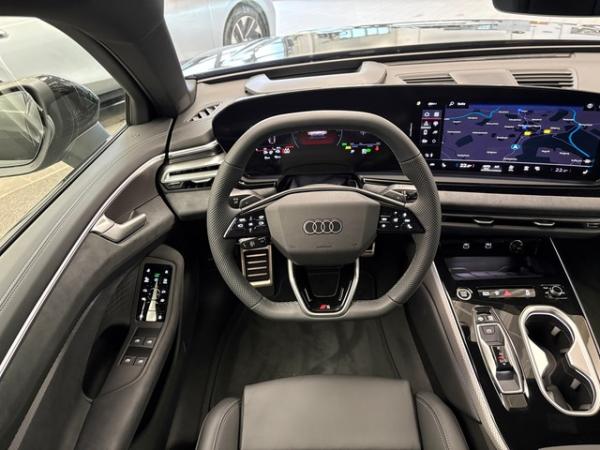 Audi A6 Avant S line e-hybrid quattro edition one