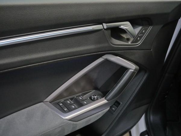 Audi Q3 Sportback 35 TFSI S line LED*AHK*Virtual*ACC