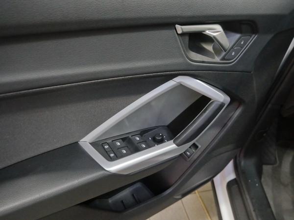 Audi Q3 35 TDI S tronic ACC*CarPlay*LED*Kamera*Sound*