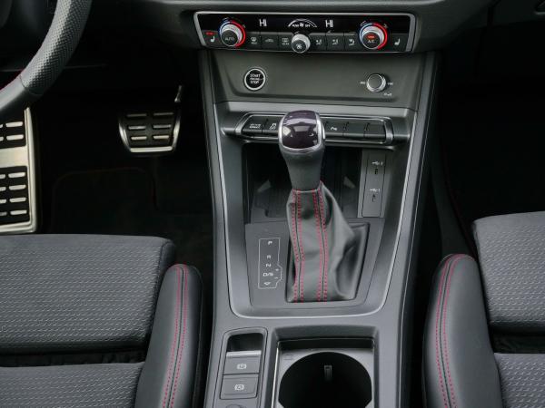 Audi Q3 Sportback 45 TFSI qu. S line Standh*Air*Pano*